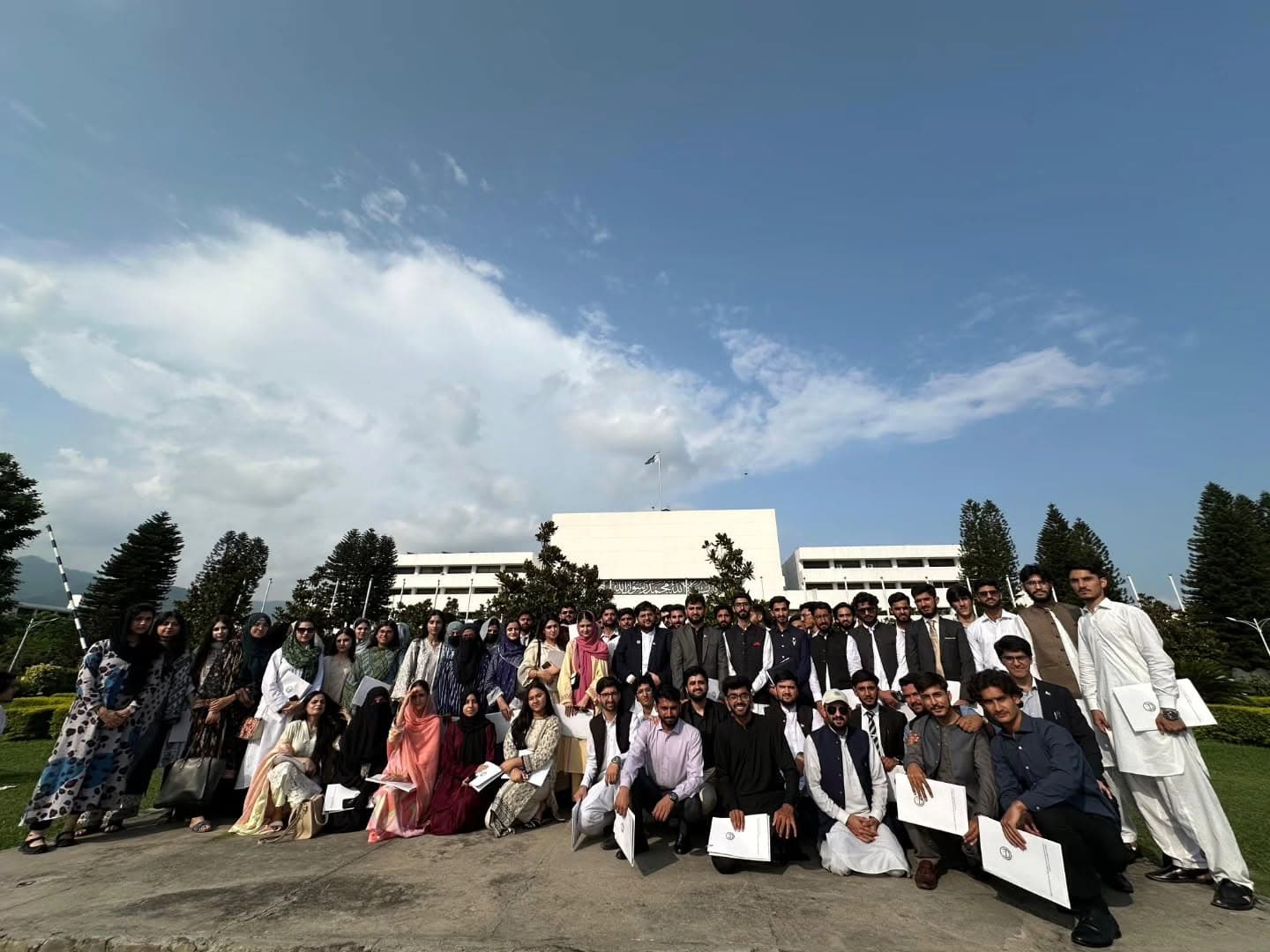 PYP Delegation Visits the Parliament of Pakistan: A Journey into Legislative Learning